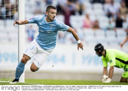 Aug. 15, 2015 - Malmö Sverige - 150815 Malmö FFs Vladimir Rodic jublar efter att han gjort 1-0 - Fussball, SWE, Allsvenskan: Malmö FF - Gefle den 15 august 2015 in Malmö..Foto: News - Aug. 15, 2015  - ZUMAb138