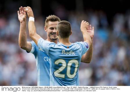 Aug. 15, 2015 - Malmö Sverige - 150815 Malmö FFs Vladimir Rodic jublar tillsammans med Markus Rosenberg efter att han gjort 1-0 - Fussball, SWE, Allsvenskan: Malmö FF - Gefle den 15 august 2015 in Malmö..Foto: News - Aug. 15, 2015  - ZUMAb138