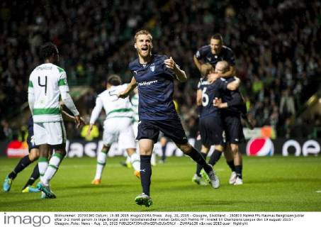 Aug. 19, 2015 - Glasgow, Skottland - 150819 Malmö FFs Rasmus Bengtsson jublar efter 3-2 malet genom Jo Inge Berget under fotbollsmatchen mellan Celtic och Malmö FF i kvalet till Champions League den 19 augusti 2015 i Glasgow..Foto: News - Aug. 19, 2015 - ZUMAb138