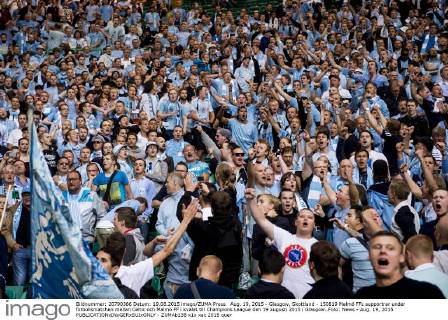 Aug. 19, 2015 - Glasgow, Skottland - 150819 Malmö FFs supportrar under fotbollsmatchen mellan Celtic och Malmö FF i kvalet till Champions League den 19 augusti 2015 i Glasgow..Foto: News - Aug. 19, 2015 - ZUMAb138