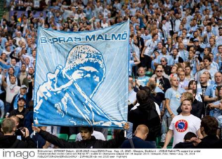 Aug. 19, 2015 - Glasgow, Skottland - 150819 Malmö FFs supportrar under fotbollsmatchen mellan Celtic och Malmö FF i kvalet till Champions League den 19 augusti 2015 i Glasgow..Foto: News - Aug. 19, 2015 - ZUMAb138