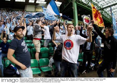Aug. 19, 2015 - Glasgow, Skottland - 150819 Malmö FFs supportrar under fotbollsmatchen mellan Celtic och Malmö FF i kvalet till Champions League den 19 augusti 2015 i Glasgow..Foto: News - Aug. 19, 2015 - ZUMAb138