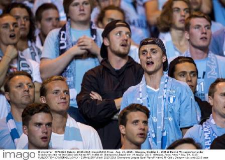 Aug. 19, 2015 - Glasgow, Skottland - 150819 Malmö FFs supportrar under fotbollsmatchen mellan Celtic och Malmö FF i kvalet till Champions League den 19 augusti 2015 i Glasgow..Foto: News - Aug. 19, 2015 - ZUMAb138