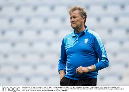 Aug. 24, 2015 - Malmö, Sverige - 150824 Malmö FFs tränare Age Hareide during practice session of Malmö FF for the Champions League Playoff match.  - ZUMAb138