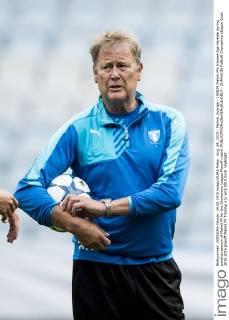Aug. 24, 2015 - Malmö, Sverige - 150824 Malmö FFs tränare Age Hareide during practice session of Malmö FF for the Champions League Playoff match.  - ZUMAb138