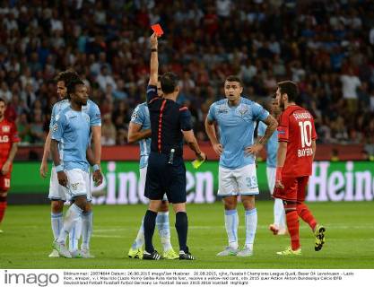26.08.2015, xjhx, Fussball Champions League Quali, Bayer 04 Leverkusen - Lazio Rom, emspor, v.l. Mauricio (Lazio Rom) Gelbe-Rote Karte fuer, receive a yellow-red card,