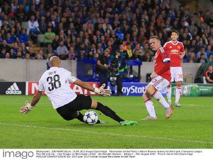 Manchester United ManU s Wayne Rooney scoring his third goal Champions League Play-Off 2nd Leg - Club Brugge vs Manchester United - Jan Breydel Stadium - Belgium - 26th August 2015 - Picture David Klein Sportimage EDITORIAL USE ONLY. No use with unauthorised audio, video, data, fixture lists, club league logos or live services. Online in-match use limited to 120 images, no video emulation. No use in betting, games or single club league player publications.