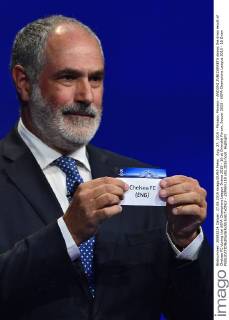 Aug. 27, 2015 - Monaco, Monaco - ANDONI ZUBIZARRETA shows the draw result of Chelsea FC during the UEFA Champions League Draws 2015 - 16 at Grimaldi Forum. Soccer 2015 - UEFA Champions League 2015 - 16 Draw  - ZUMAm119