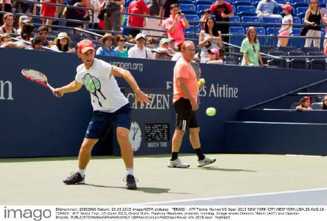 TENNIS - ATP Tennis Herren US Open 2015 NEW YORK CITY,NEW YORK,USA,29.AUG.15 - TENNIS - ATP World Tour, US Open 2015, Grand Slam, Flushing Meadows, preview, training. Image shows Dominic Thiem (AUT) and Guenter Bresnik. GEPAxpictures xMatthiasxHauer