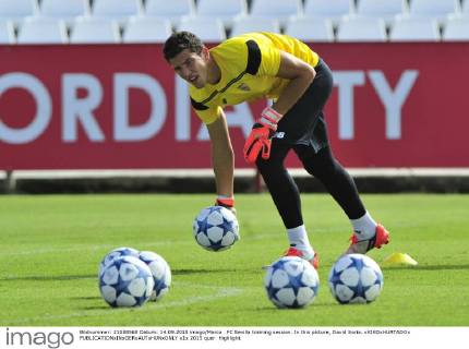FC Sevilla training session. In this picture, David Soria. xKIKOxHURTADOx 