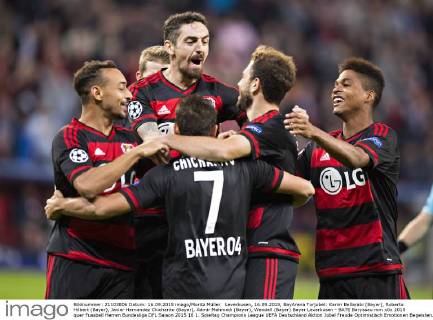 Leverkusen, 16.09.2015, BayArena Torjubel: Karim Bellarabi (Bayer), Roberto Hilbert (Bayer), Javier Hernandez Chicharito (Bayer), Admir Mehmedi (Bayer), Wendell (Bayer) Bayer Leverkusen - BATE Baryssau mm