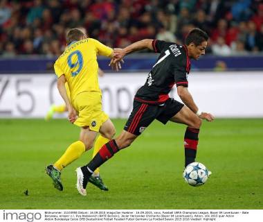 16.09.2015, xovx, Fussball UEFA Champions League, Bayer 04 Leverkusen - Bate Baryssau, emspor v.l. Ilya Aleksievich (BATE Borisov), Javier Hernandez Chicharito (Bayer 04 Leverkusen), Aktion.