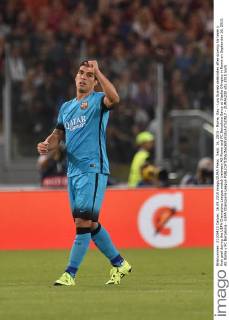 Sept. 16, 2015 - Rome, Itay - Luis Suarez celebrates after scoring his team s first goal during the UEFA Champions League match between AS Roma and FC Barcelona Barca at Stadio Olimpico in Rome on September 16, 2015. AS Roma v FC Barcelona - UEFA Champions League  - ZUMAn230