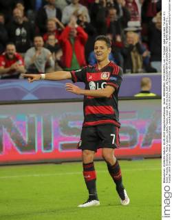 Javier HERNANDEZ, CHICCHARITO, Lev 7 Torjubel, Jubel nach dem Tor zum 3-1 Jubel, Freude, Emotionen, Feiern, Lachen, jubelt, freuen, reisst die Arme hoch, ballt die Faust BAYER 04 LEVERKUSEN - FC BATE BORISOV 4-1 , Fussball UEFA Champions League, Gruppenphase, Leverkusen, 16.09.2015 CL Saison 2015 2016,