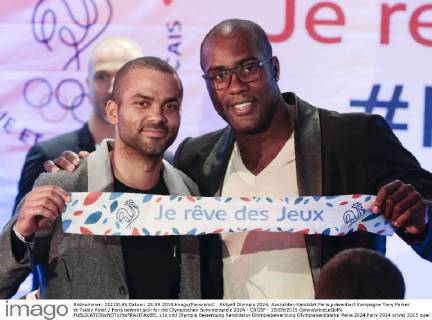 Aktuell Olympia 2024, Ausrichter-Kandidat Paris präsentiert Kampagne Tony Parker et Teddy Riner Paris bewirbt sich für die Olympischen Sommerspiele 2024 - CNOSF - 25 09 2015 GwendolineLeGoffx 