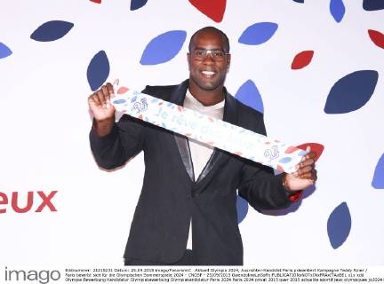 Aktuell Olympia 2024, Ausrichter-Kandidat Paris präsentiert Kampagne Teddy Riner Paris bewirbt sich für die Olympischen Sommerspiele 2024 - CNOSF - 25 09 2015 GwendolineLeGoffx 
