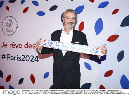 Aktuell Olympia 2024, Ausrichter-Kandidat Paris präsentiert Kampagne Frederic Thiriez Paris bewirbt sich für die Olympischen Sommerspiele 2024 - CNOSF - 25 09 2015 GwendolineLeGoffx 