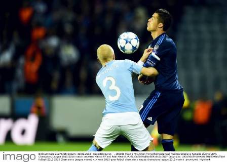, 150930 Malmö FFs Anton Tinnerholmoch Real Madrids Cristiano Ronaldo during UEFA Champions League 2015 2016 match between Malmö FF and Real Madrid.  Copyright: LUDVIGxTHUNMAN BB150930LT016
