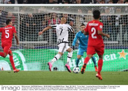 Sept. 30, 2015 - Turin, Italy - Juventus forward Simone Zaza (7) scores his goal during the Uefa Champions League group stage football match n2 JUVENTUS - SEVILLA on 30 09 15 at the Juventus Stadium in Turin, Italy. Juventus v Sevilla, UEFA Champions League - ZUMAn230