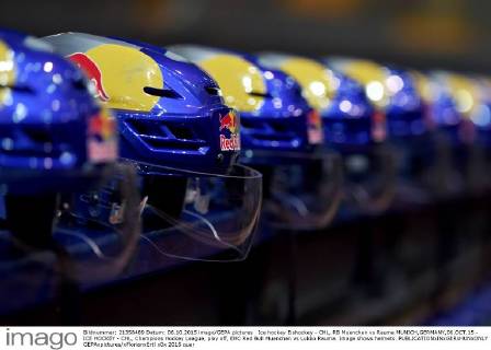 Ice hockey Eishockey - CHL, RB Muenchen vs Rauma MUNICH,GERMANY,06.OCT.15 - ICE HOCKEY - CHL, Champions Hockey League, play off, EHC Red Bull Muenchen vs Lukko Rauma. Image shows helmets. GEPAxpictures xFlorianxErtl