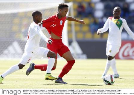 Football, England v Guinea. U 17, Chile World Cup. England s player, Chris Willock, center, battles for the ball against Karim Conte of Guinea during the Under 17 Chile World Cup at the Federico Sanchez Rumoroso stadium in Coquimbo 17 10 2015 AndresxPina Photosport England v Guinea, 