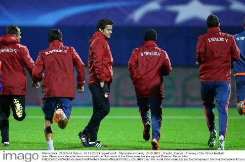 Olympiakos training 19.10.2015., Croatia, Zagreb - Training of the Greek football team Olympiakos ahead of tomorrow s match of 3rd round of the Champions League against Dinamo. Marco Silva.  SlavkoxMidzor PIXSELL