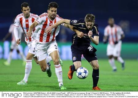 UEFA Champions League, Group F, Round 3, GNK Dinamo - FC Olympiakos 20.10.2015., Croatia, Zagreb - Maksimir Stadium - UEFA Champions League, Group F, Round 3, GNK Dinamo - FC Olympiakos. Alberto Botía, Marko Rog.  GoranxStanzl PIXSELL