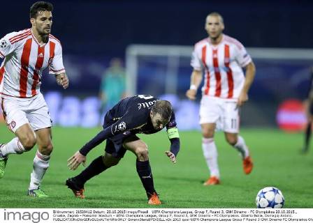 UEFA Champions League, Group F, Round 3, GNK Dinamo - FC Olympiakos 20.10.2015., Croatia, Zagreb - Maksimir Stadium - UEFA Champions League, Group F, Round 3, GNK Dinamo - FC Olympiakos. Alberto Botia, Domagoj Antolic. GoranxStanzl PIXSELL