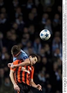Fußball, Champions League, Malmö FF - Shakhtar Donetsk 151021 Malmö FFs Markus Rosenberg, Shakhtar Donetsks Taras Stepanenko - Champions League, Malmö FF vs Shakhtar Donetsk 21 oktober 2015 in Malmö.  PETTERxARVIDSON BB151021PA199