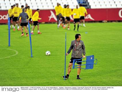 Fußball, Champions League, Training FC Sevilla FC Sevilla training session before the Champions League match. In this picture, Emery. xKIKOxHURTADOx