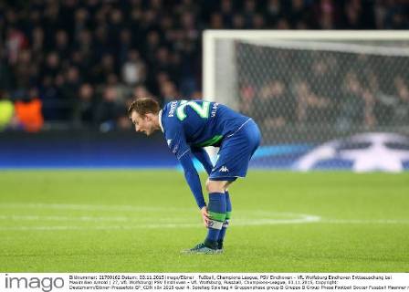 Fußball, Champions League, PSV Eindhoven - VfL Wolfsburg Eindhoven Enttaeuschung bei Maximilian Arnold ( 27, VfL Wolfsburg) PSV Eindhoven - VfL Wolfsburg, Fussball, Champions-League, 03.11.2015, Copyright: Deutzmann Eibner-Pressefoto EP_CDN