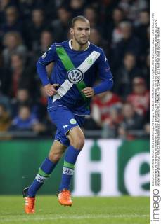 Bas Dost of VFL Wolfsburg during the UEFA Champions League match between PSV Eindhoven and VfL Wolfsburg on November 3, 2015 in Eindhoven, The Netherlands. PSV v VfL Wolfsburg UEFA Champions League 2015 2016 xVIxJeroenxPutmansxIVx 4570284