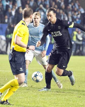 Malmoe Sweden 2015-11-25 Champions League 2015 16 Malmö FF(SWE) vs PSG(F) Zlatan Ibrahimovic (PSG) -  4.04937166