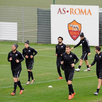 FuÃŸball, Champions League, AS Rom Training 08.12.2015. Technical Center Fulvio Bernardini, Rome, Italy. Uefa Champions League, GroupStage. Final training session AS Roma before their game with BATE on 9th Dec. the roma s group xACTIVAx  ActionPlus11687118
