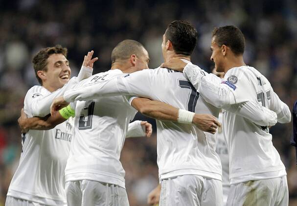 Partido de futbol entre el Real Madrid y el Malmo FF de la Champions League 2015 2016, celebrado en el estadio Santiago Bernabeu, en Madrid 08 12 2015. Soccer match between Real Madrid and Malmo FF of the 2015 2016 Champions League, held at the Santiago Bernabeu stadium, in Madrid 12 08 2015. Cristiano Ronaldo celebrate after scoring