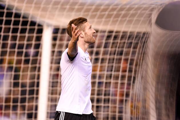 Valencia s Shkodran Mustafi during Champions league match. December 9, 2015.  (2015120926)