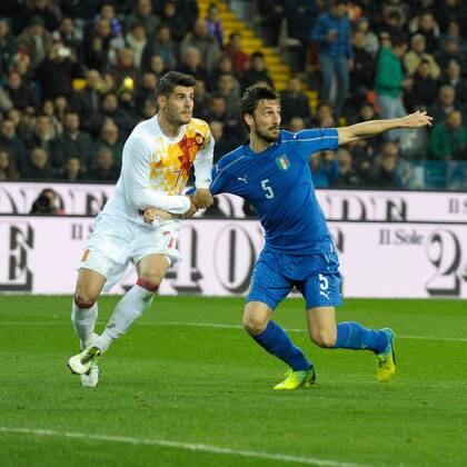 IPP20160401 Football - soccer: international match Länderspiel Italy (ITA) - Spain (ESP), Alvaro Morata - Davide Astori (ITA) xHOCHxZWEIx xItalyxPhotoxPressx 
