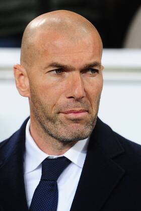 Fussball Champions League Viertelfinale VfL Wolfsburg - Real Madrid am 06.04.2016 in der Volkswagen Arena in Wolfsburg Zinedine Zidane ( Trainer Madrid ) xPBJPGx
