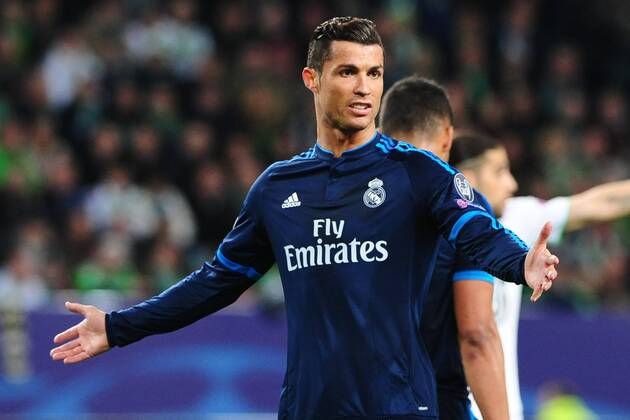Fussball Champions League Viertelfinale VfL Wolfsburg - Real Madrid am 06.04.2016 in der Volkswagen Arena in Wolfsburg Christiano Ronaldo ( Madrid ) xPBJPGx