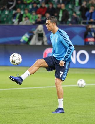 Wolfsburg VfL vs Real Madrid, CL Wolfsburg, Deutschland. 06.04.2016, FUßBALL - VfL Wolfsburg vs Real Madrid C.F., Champions League, Viertelfinale, Saison 2015-2016, Volkswagen Arena. Bild zeigt: Cristiano Ronaldo (Real Madrid)
