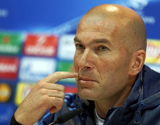 Rueda de prensa de Zidane antes del partido de Liga de Campeones ante el Wolfsburgo. press conference PK Pressekonferenz of Zidane before Champions League match against Wolfsburgo. xBEATRIZxGUZMANx 