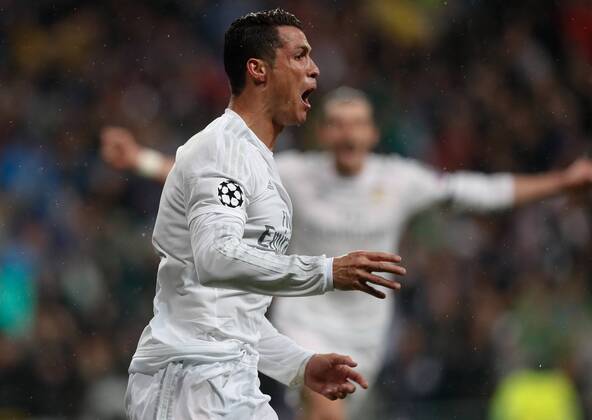 Real Madrid Portuguese forward Cristiano Ronaldo celebrates his second goal for the team before Wolfsburg during a Champions League quarter final second leg match held at Santiago Bernabeu Stadium in Madrid, Spain, 12 April 2016. REAL MADRID VS WOLFSBURGO !ACHTUNG: NUR REDAKTIONELLE NUTZUNG!  RMD009 20160412-635960930781786358