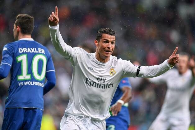 FUSSBALL CHAMPIONS LEAGUE SAISON 2015 2016 VIERTELFINALE RUECKSPIEL Real Madrid - VfL Wolfsburg 12.04.2016 Cristiano Ronaldo (Real Madrid) bejubelt seinen Treffer zum 2:0 