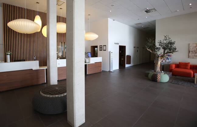 SOCCER - UEFA EURO EM Europameisterschaft Fussball 2016, preview MONTPELLIER,FRANCE,15.APR.16 - SOCCER - UEFA European Championship EM Europameisterschaft 2016 in France, preview, base camp team ITA, Hotel Courtyard by Marriott. Image shows an interior view of the Hotel Courtyard by Marriott Montpellier. GEPAxpictures xAndreasxPranter