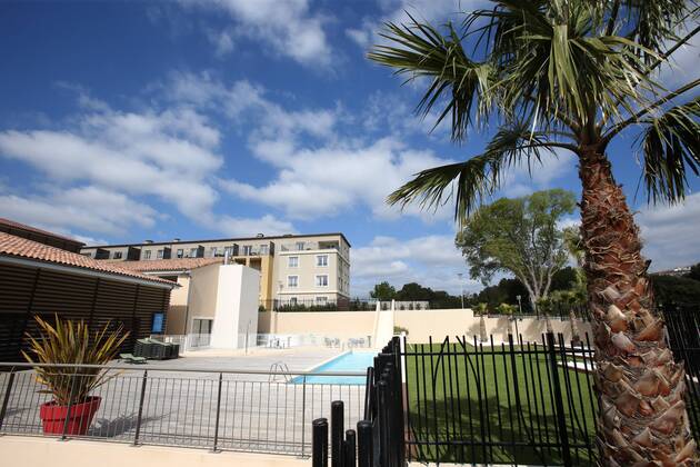 SOCCER - UEFA EURO EM Europameisterschaft Fussball 2016, preview JUVIGNAC,FRANCE,15.APR.16 - SOCCER - UEFA European Championship EM Europameisterschaft 2016 in France, preview, base camp team SUI, Vichy Spa Hotel. Image shows an exterior view of the Vichy Spa Hotel Montpellier Juvignac. GEPAxpictures xAndreasxPranter