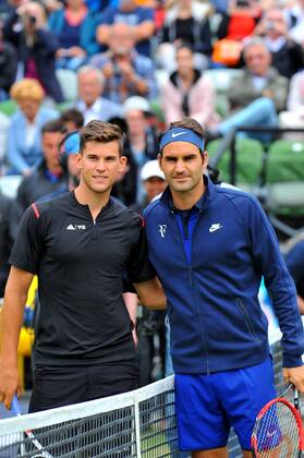Dominic THIEM (AUT), Roger FEDERER (SUI). Deutschland, Stuttgart: Tennis, MercedesCup 2016: Halbfinale am 11.06.2016, TC Weissenhof.