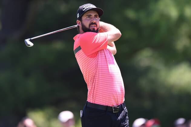 June 25, 2016 - Mark Hubbard tees off at hole number two during third round play at the Quicken Loans National at Congressional Country Club in Bethesda MD. PGA Golf Herren 2016: Quicken Loans National JUN 25 - ZUMAcjm_