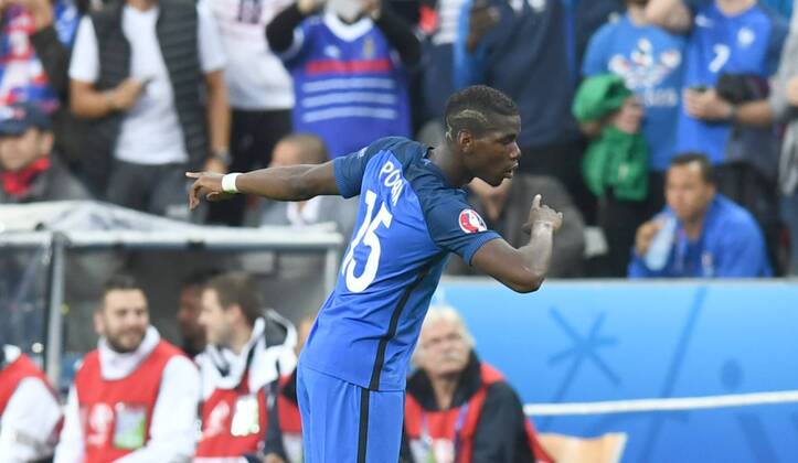 Fussball, Herren, Saison 2015 16, EM 2016 in Frankreich, Viertelfinale in Saint-Denis, Frankreich - Island 5:2, Paul Pogba (Frankreich), Jubel nach Tor zum 2:0, 03.07. 2016,