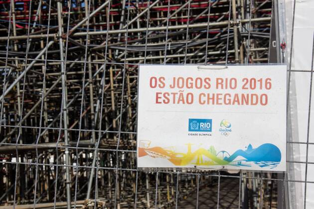 Locations Rio 2016 Olympic Games Olympische Spiele Olympia OS Arena Olympic Beach volleyball Beachvolleyball which is being built on the sands of Copacabana Beach is coming to the final stretch. Seats and stairs have been installed and access to the public are being implemented. With the Arena, a large part of the Copacabana boardwalk is no visibility to the sea. x1159105x  LuizxSouza