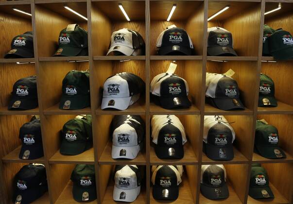 PGA Golf Herren Golf hats and merchandise is sold in a tent at the PGA Championship at Baltusrol Golf Club in Springfield, New Jersey on July 26, 2016.  PGA20160726121 JOHNxANGELILLO